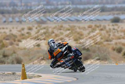 media/Apr-09-2023-SoCal Trackdays (Sun) [[333f347954]]/Turn 7 (1135am)/